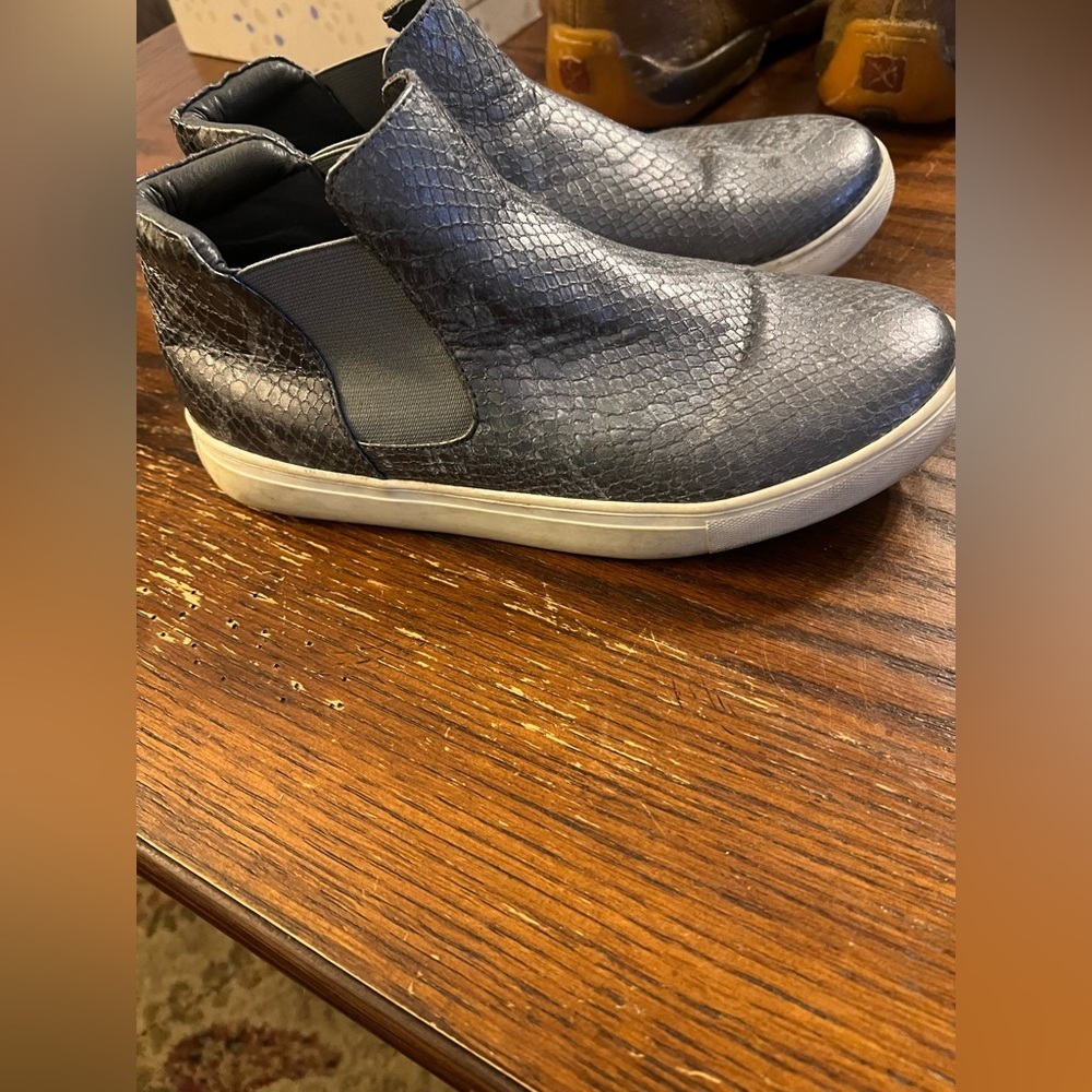 Coconuts by Matisse Navy Snakeskin Booties - Picture 3 of 4